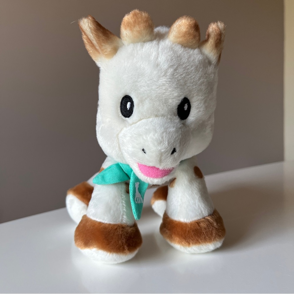 Sophie la girafe plush toy